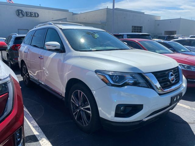 2017 Nissan Pathfinder Platinum