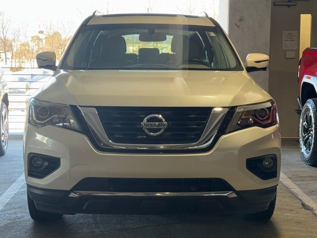 2017 Nissan Pathfinder Platinum