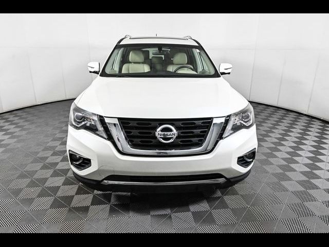 2017 Nissan Pathfinder Platinum