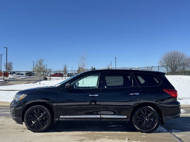 2017 Nissan Pathfinder Platinum