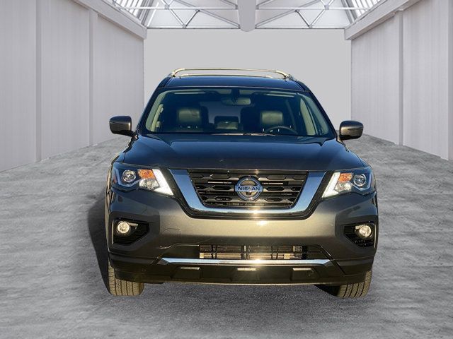 2017 Nissan Pathfinder Platinum