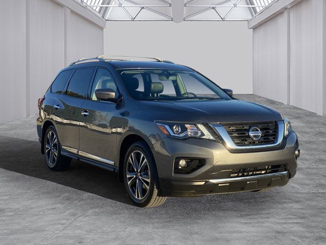 2017 Nissan Pathfinder Platinum