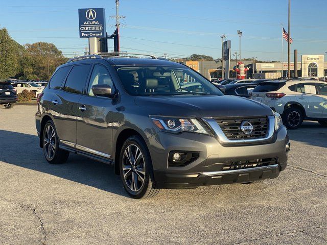 2017 Nissan Pathfinder Platinum