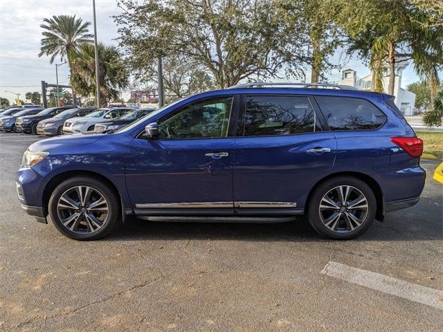 2017 Nissan Pathfinder Platinum