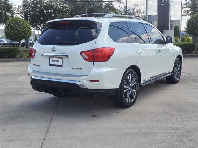 2017 Nissan Pathfinder Platinum