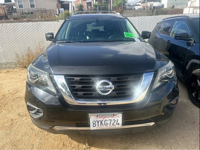 2017 Nissan Pathfinder Platinum