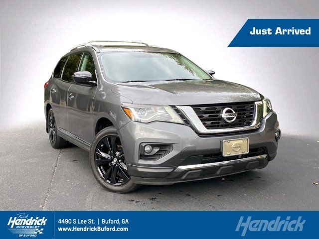 2017 Nissan Pathfinder Platinum