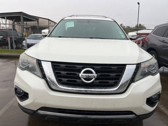 2017 Nissan Pathfinder Platinum