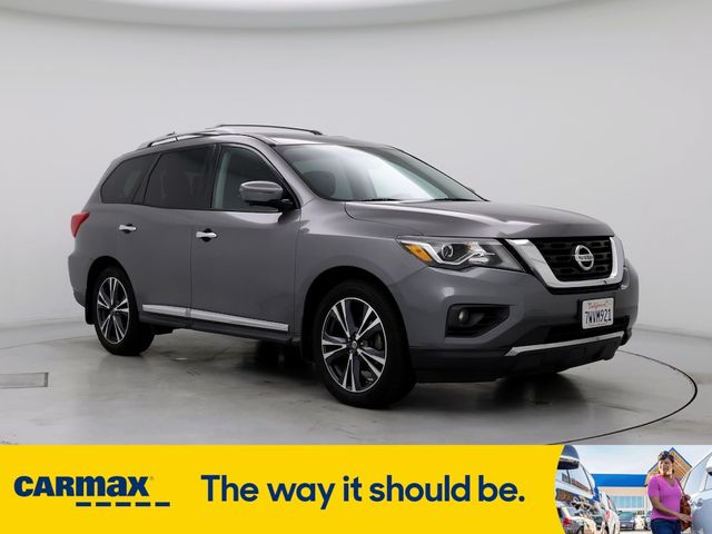 2017 Nissan Pathfinder Platinum