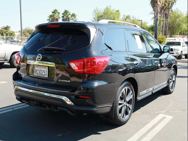 2017 Nissan Pathfinder Platinum