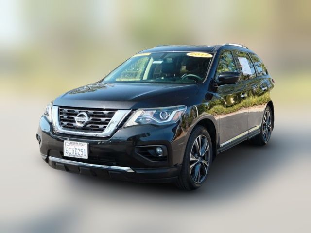 2017 Nissan Pathfinder Platinum