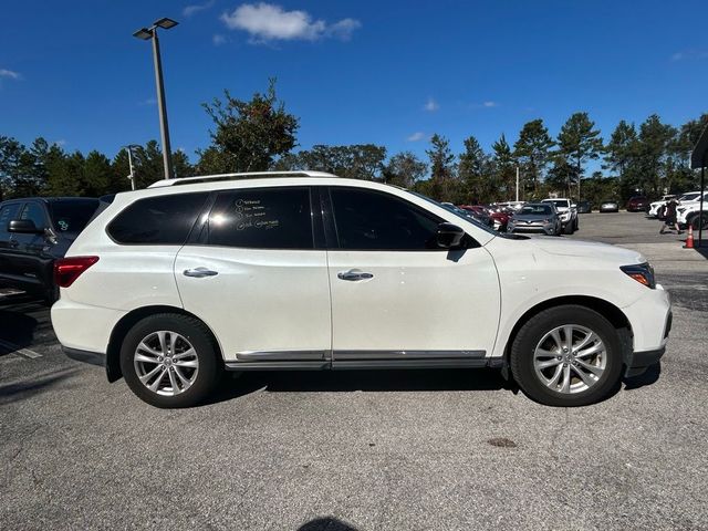 2017 Nissan Pathfinder Platinum