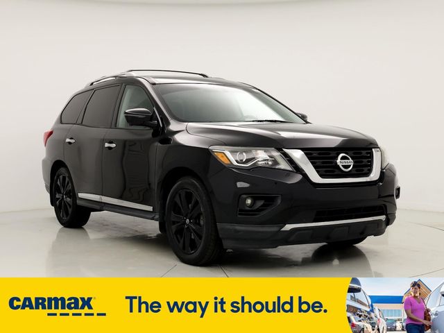 2017 Nissan Pathfinder Platinum