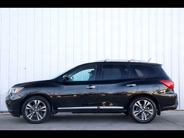 2017 Nissan Pathfinder Platinum