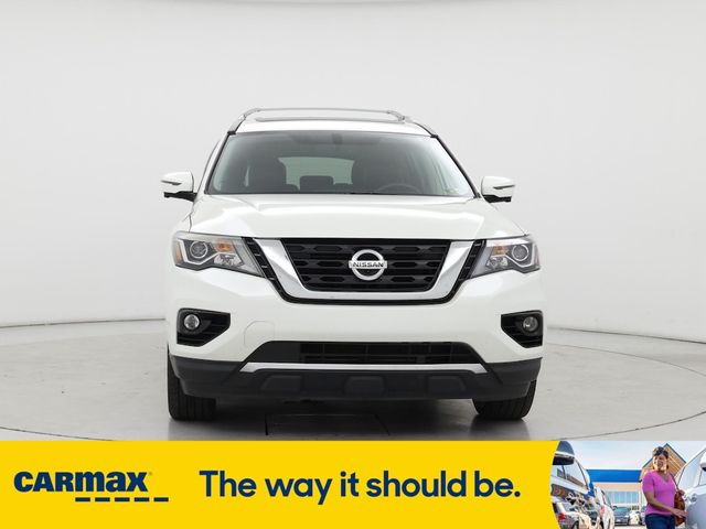 2017 Nissan Pathfinder Platinum