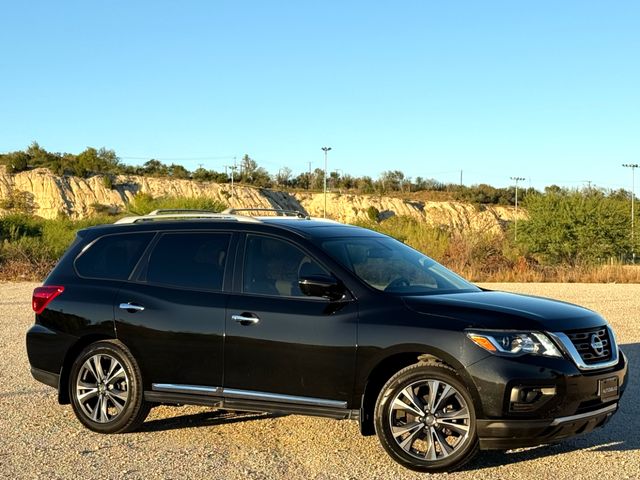 2017 Nissan Pathfinder Platinum