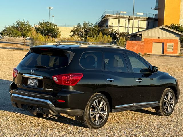 2017 Nissan Pathfinder Platinum