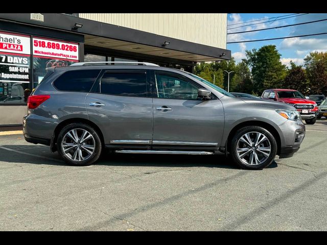 2017 Nissan Pathfinder Platinum