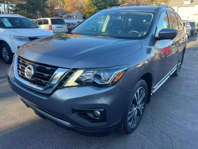 2017 Nissan Pathfinder Platinum