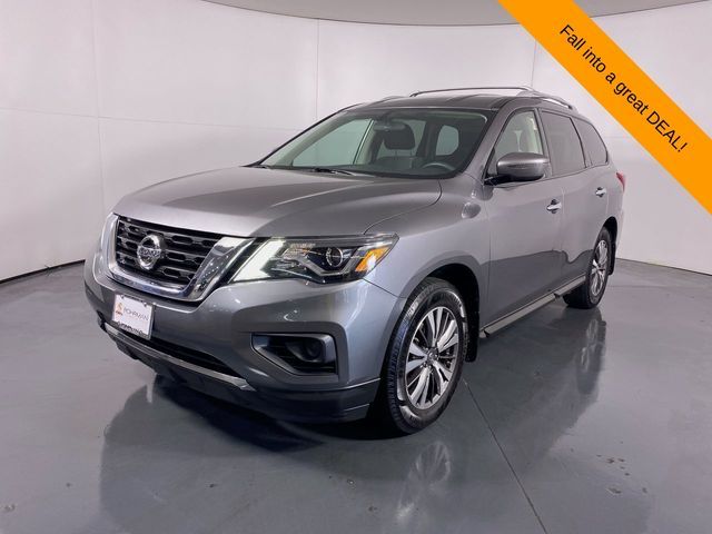 2017 Nissan Pathfinder S