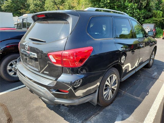 2017 Nissan Pathfinder S