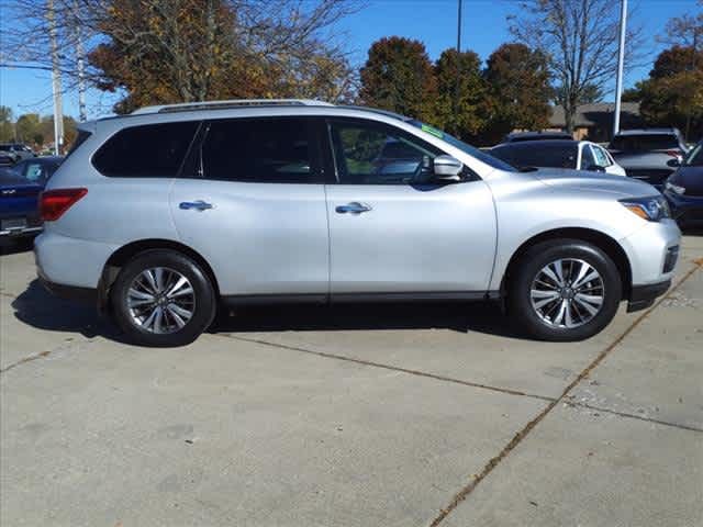 2017 Nissan Pathfinder S