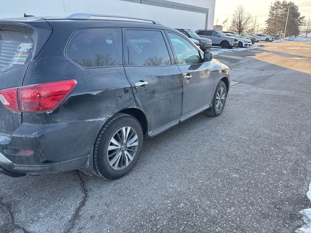 2017 Nissan Pathfinder S