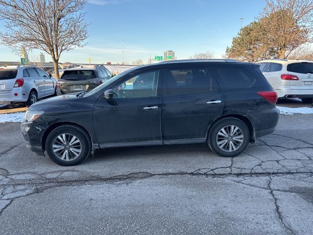 2017 Nissan Pathfinder S