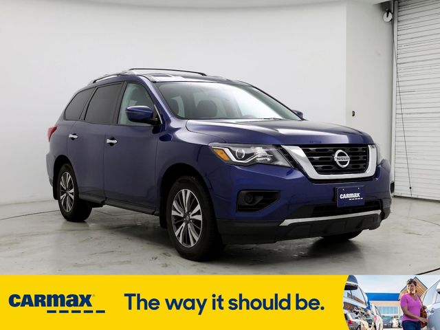 2017 Nissan Pathfinder S