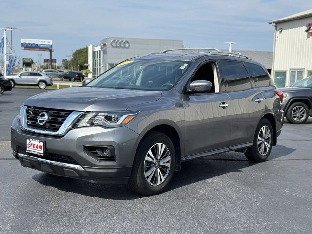 2017 Nissan Pathfinder S