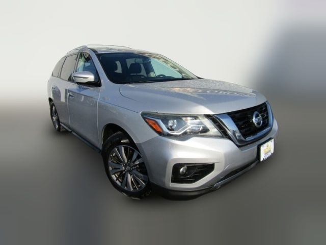 2017 Nissan Pathfinder SL