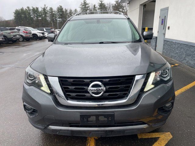 2017 Nissan Pathfinder SL