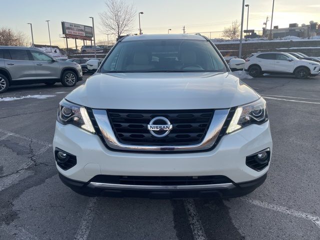 2017 Nissan Pathfinder SL