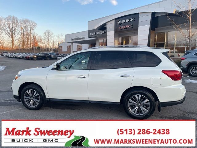 2017 Nissan Pathfinder SL