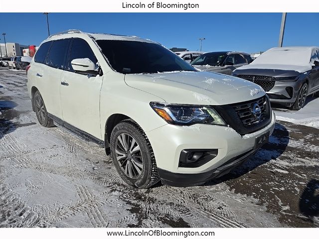 2017 Nissan Pathfinder SL