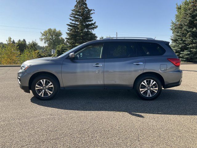 2017 Nissan Pathfinder SL