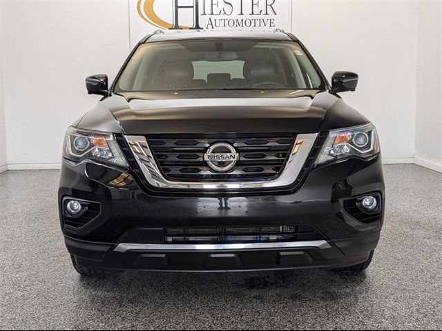 2017 Nissan Pathfinder SL