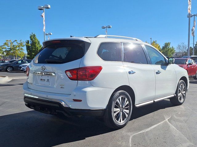 2017 Nissan Pathfinder SL