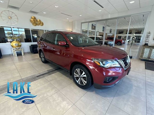 2017 Nissan Pathfinder SL