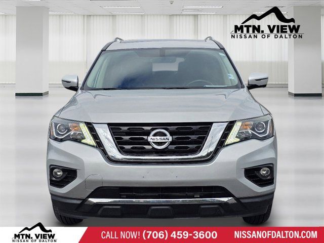 2017 Nissan Pathfinder SL