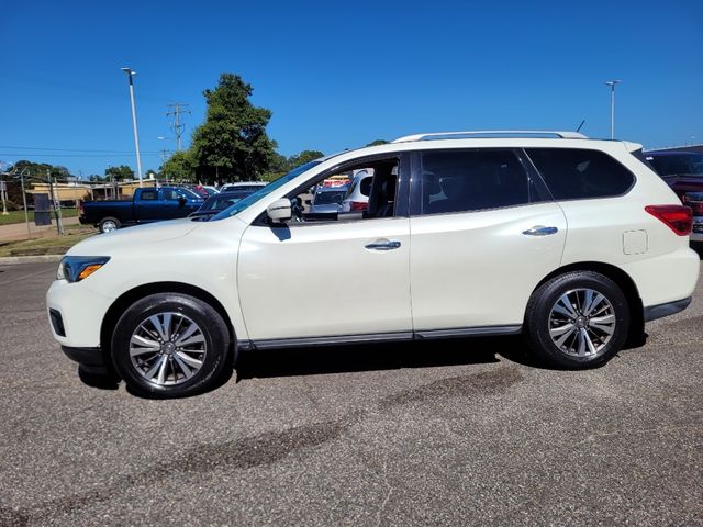 2017 Nissan Pathfinder SL