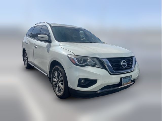 2017 Nissan Pathfinder SL