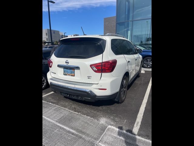 2017 Nissan Pathfinder SL