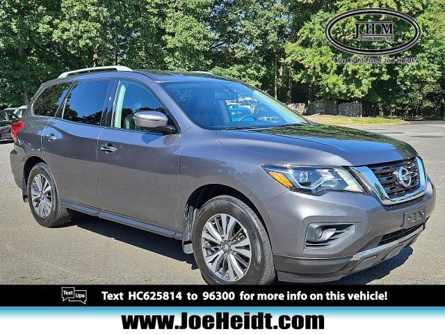 2017 Nissan Pathfinder SL