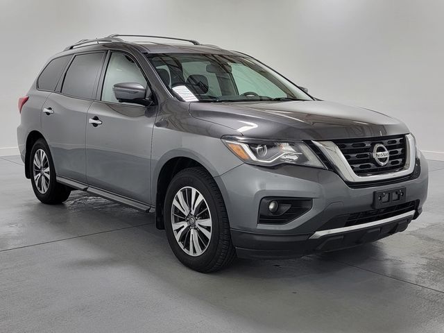 2017 Nissan Pathfinder SL