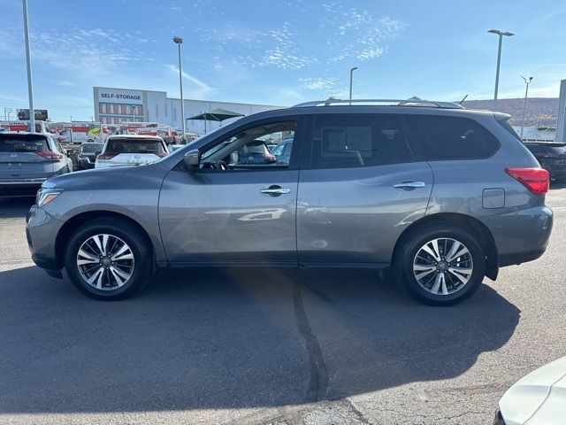 2017 Nissan Pathfinder SL