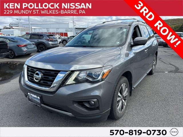 2017 Nissan Pathfinder SL