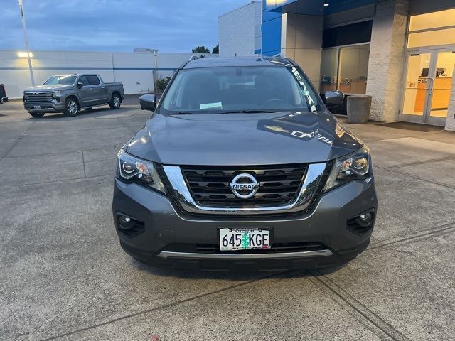 2017 Nissan Pathfinder SL