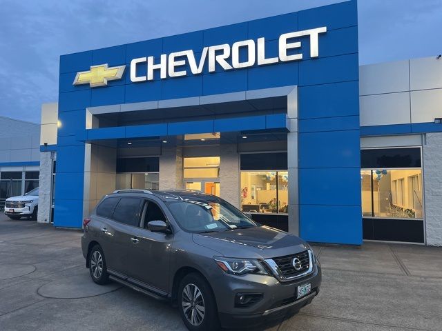 2017 Nissan Pathfinder SL