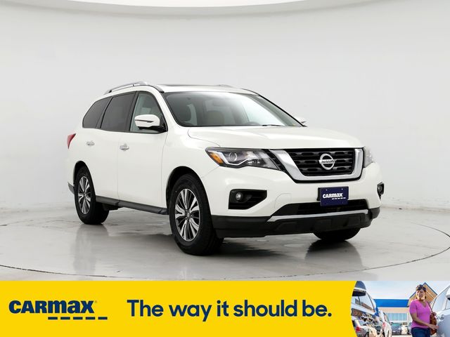 2017 Nissan Pathfinder SL